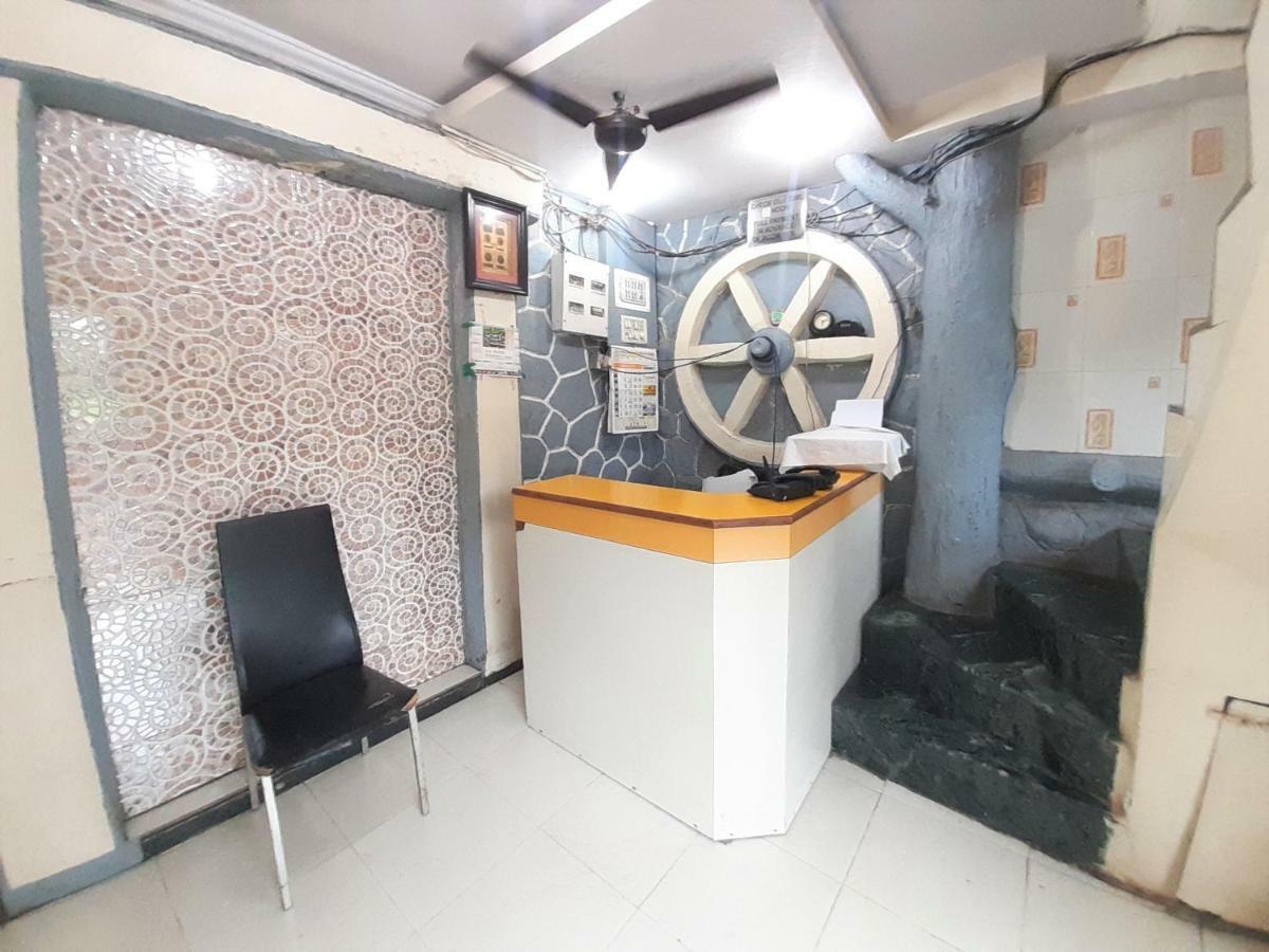 ホテル Hexa Metro Plaza ムンバイ エクステリア 写真